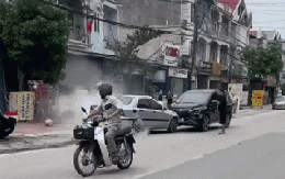 Đang chở con gái thì dừng xe bên đường dùng ma tuý, người đàn ông gây tai nạn liên hoàn