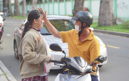 CẬP NHẬT: Thi vào lớp 10 TP.HCM buổi đầu tiên, nhiều sĩ tử có mặt từ 5h30