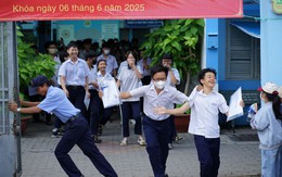 CẬP NHẬT thi lớp 10 TP.HCM: Đề Văn bàn về sự trưởng thành, thí sinh "vui điên lên" khen đề dễ!