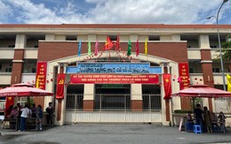 Thi vào lớp 10 TP.HCM buổi thứ 2: Thời tiết oi nóng, các điểm thi đã đóng cổng