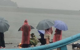 Thi thể nam giới trôi dạt trên vịnh Hạ Long được xác định là nạn nhân sinh năm 1975 trong vụ lật tàu du lịch