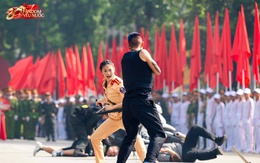 Tuyệt đối mãn nhãn trước những màn trình diễn của Công an Hà Nội, phố đi bộ bùng nổ tiếng reo hò
