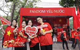 Lý giải sức hút của Booth Fandom Yêu Nước tại sự kiện hot nhất Hồ Gươm hôm nay!