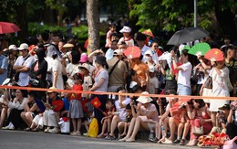 Hà Nội miễn phí bánh, nước uống và lương khô cho người dân xem diễu binh 2/9