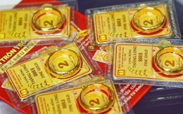 Mua vàng kiểu này chẳng khác nào tự hại mình