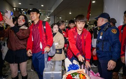 Chào đón những "chiến binh" U23 Việt Nam kiên cường mang huy chương đồng U23 châu Á về nước