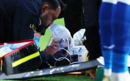 Thủ môn Martinez bất tỉnh, rời sân bằng cáng và phải thở oxy trong trận đấu của Chelsea