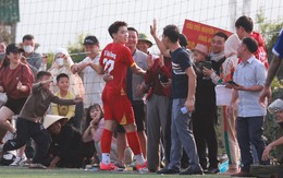 Đình Bắc: Ngôi sao chọn lấm lem bùn đất để được quê hương ôm trọn vào lòng