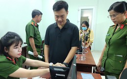 Người dân có tài khoản ngân hàng chú ý: Ai sinh những năm này cần đổi thẻ Căn cước càng sớm càng tốt