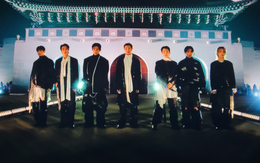 BTS chính thức xuất hiện giữa quảng trường Gwanghwamun: Biển tím thắp sáng Seoul, dân ca ARIRANG vang lên "nổi da gà"!