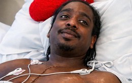 Người đàn ông có 2 trái tim