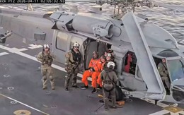 Hình ảnh đầu tiên của phi hành đoàn Artemis II khi trở về trái đất, trạng thái sức khoẻ gây chú ý