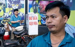 Anh bán bò bía bí ẩn nhất Hà Nội có đôi mắt "đảo như lạc rang" bất ngờ tiết lộ từng làm công an