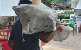 Người dân Hà Nội mang bao tải đi đựng tiền: Tiết lộ mức giá đền bù dự án Olympic