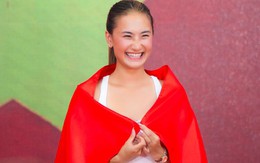 Cận cảnh visual xinh đẹp của "công chúa pickleball" Alix Trương khi khoác cờ Việt Nam đầy tự hào