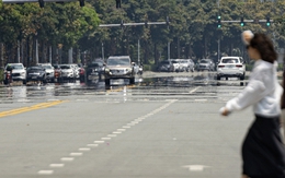 Cảnh báo nắng nóng bao trùm cả nước, nhiều nơi vượt ngưỡng 40°C, kéo dài nhiều ngày