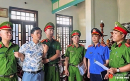 Thi hành lệnh bắt tạm giam, khám xét chỗ ở của chủ tiệm cây cảnh Mai Hoàng SN 1991