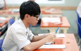 Thi tốt nghiệp THPT 2026 buổi thứ 2: Toán trắc nghiệm, khó nhằn hay dễ thở?
