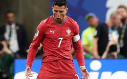 Bùng nổ cảm xúc: Ronaldo cuối cùng cũng "nổ súng", trở thành cầu thủ đầu tiên trong lịch sử ghi bàn ở 6 kỳ World Cup liên tiếp