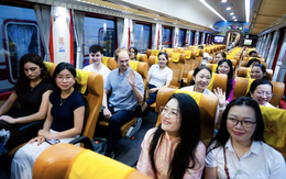 Điều đặc biệt diễn ra sáng nay: Chuyến tàu đầu tiên đưa bác sĩ từ Hà Nội đến Bệnh viện Bạch Mai cơ sở 2 làm việc