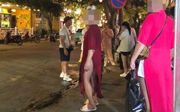 Xác minh vụ du khách nước ngoài mặc áo dài phối bikini gây bức xúc ở Hội An