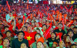 Quá đã: Quang Hải, Hai Long khiến cổ động viên Việt Nam hài lòng!