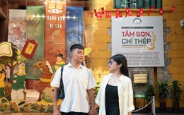 Bức tranh dài 7 mét, hơn 120 tác phẩm và những họa sĩ từ lớp 3 đến ngoài 60: Văn Miếu có gì dịp 2/9?