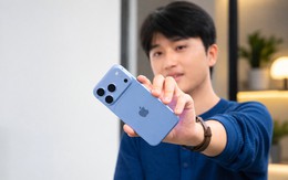 Trên tay sớm iPhone 18 Pro chính hãng Việt Nam: Màu Xanh Băng Thanh càng nhìn càng đẹp lạ!