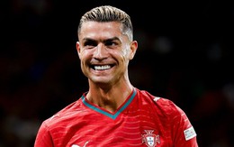 Ronaldo ăn mừng hụt