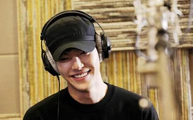 Kim Woo Bin cùng bạn diễn thu âm nhạc phim “Twenty”