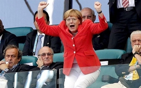 Thủ tướng Angela Merkel - Fan nữ đặc biệt nhất của nhà vô địch WC 2014