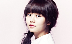 Sao nhí Kim So Hyun trở thành con gái thám tử