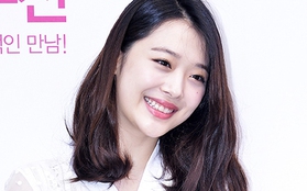 Sulli bị tố cáo tự ý bỏ dở lịch trình của đoàn phim 