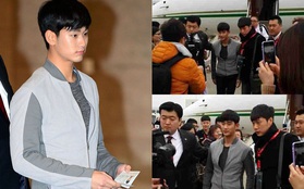 Kim Soo Hyun “siêu cute” được hộ tống bằng phi cơ riêng 