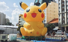 Giới trẻ Sài Gòn háo hức chụp hình với chú Pikachu khổng lồ tại lễ hội Nhật Bản