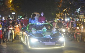 Hà Nội: Clip xe BMW mui trần trang trí đèn rực rỡ lượn khắp phố Bà Triệu
