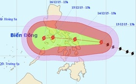Siêu bão giật cấp 17 áp sát biển Đông