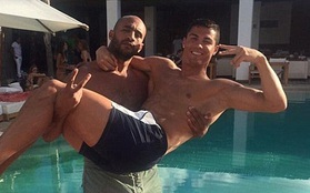 Cristiano Ronaldo cùng bạn trai "tin đồn" Badr Hari đón năm mới ở khách sạn  5 sao
