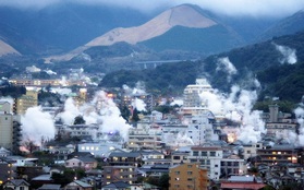 Khám phá thành phố "địa ngục trần gian" kỳ lạ tại Nhật Bản