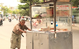 Xe bán bánh "huyền thoại" suốt 40 năm gắn liền với tuổi thơ của nhiều người dân Đà Nẵng