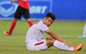 Phúng phí hàng chục cơ hội ăn bàn, U19 Việt Nam hòa thất vọng U19 Singapore