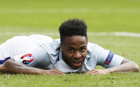 CĐV Anh quyên tiền để tiễn Raheem Sterling... về nhà