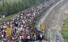 Thêm những hình ảnh cho thấy sự đông đúc đến nghẹt thở tại Trung Quốc