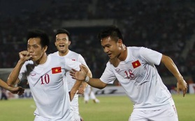 Cận cảnh bàn thắng "mở hàng" của Văn Quyết cho đội tuyển Việt Nam ở AFF Cup 2016