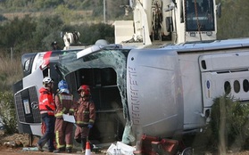 14 sinh viên thiệt mạng do va chạm xe buýt tại Tây Ban Nha