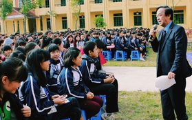 "Giữa 1 người học và không học ĐH thì 10 năm sau, chưa biết là ai thành công hơn đâu!"