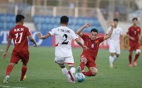 HLV U19 Triều Tiên: “U19 Việt Nam đã dạy chúng tôi một bài học”