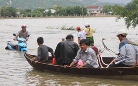 Hôm nay miền Trung hứng chịu lũ đặc biệt lớn