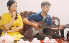 Con đàn mẹ hát - bản cover "Gửi anh xa nhớ" tình nhất là đây