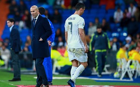 Ronaldo dính chấn thương trong chiến thắng đậm của Real Madrid